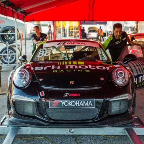 Petite Le Mans 2016 - Scaling The Car